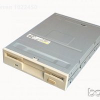 Флопи 1.44 MB, снимка 1 - Кабели и адаптери - 32004292