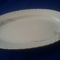 Две порцеланови чинии, елипси, голяма и по-голяма, салатни, ордьоври, снимка 7 - Чинии - 38966068