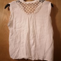 Нова плажна бяла блузка S размер лятна, снимка 2 - Корсети, бюстиета, топове - 33738692