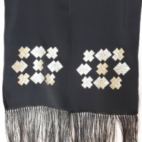 Ръчно бродиран копринен шал / scarf with bulgarian embroidery, снимка 1 - Шалове - 31345917