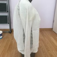 Бял пуловер, снимка 7 - Блузи с дълъг ръкав и пуловери - 34154835
