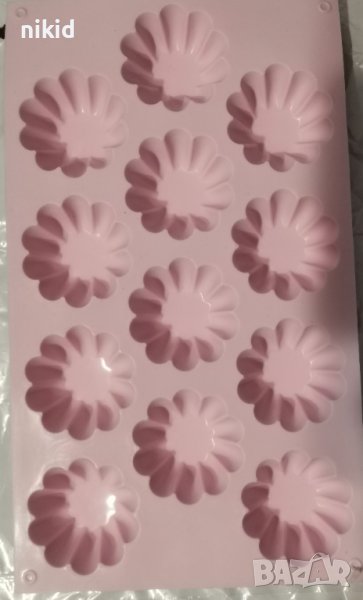 12 кошнички капсули купички силиконов молд форма за кексчета мъфини десерти тарталети бонбони, снимка 1