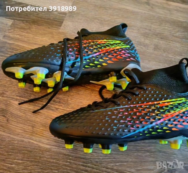 Чисто нови футболни бутонки, номер 36, снимка 1