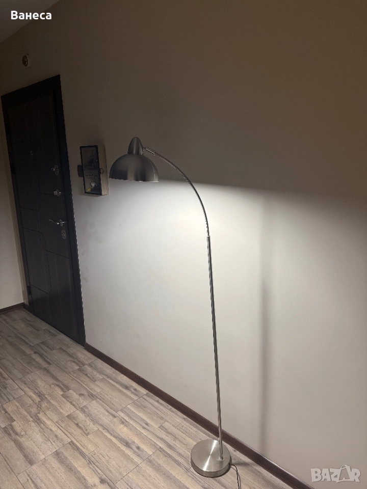 Подова лампа за четене в отлично състояние, снимка 1