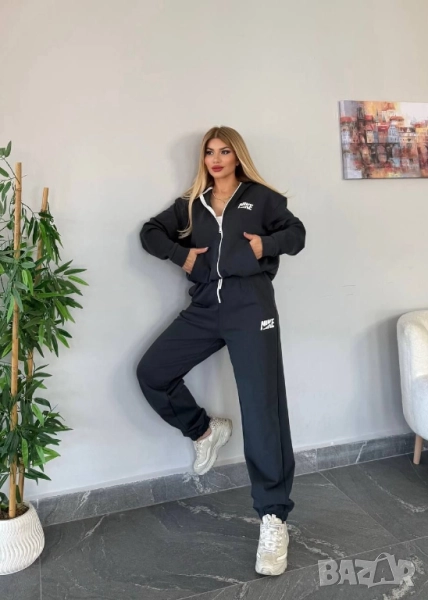 дамски екип Nike , снимка 1