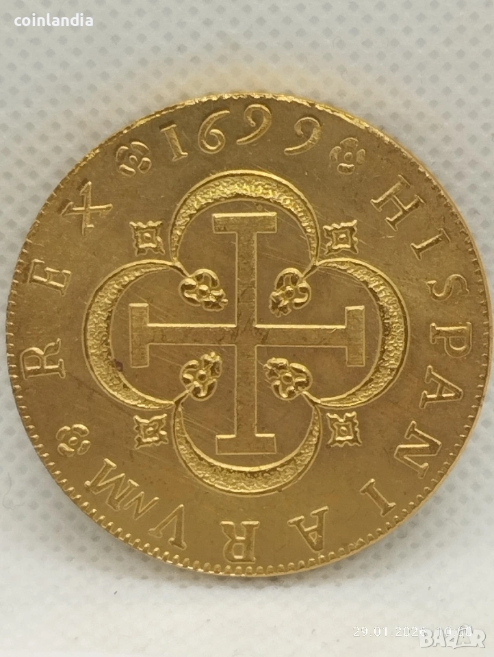 позлатена Испанска монета репродукция , снимка 1