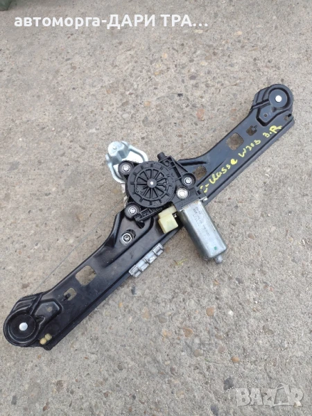 Заден десен стъклоповдигач за Мерцедес C-класа W 203, снимка 1