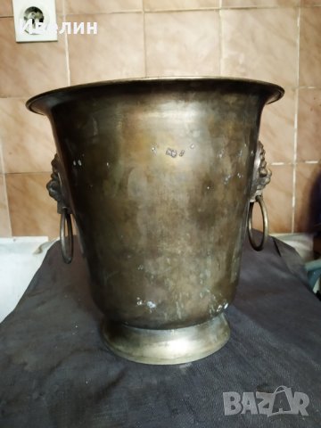 посребрен бароков ледарник