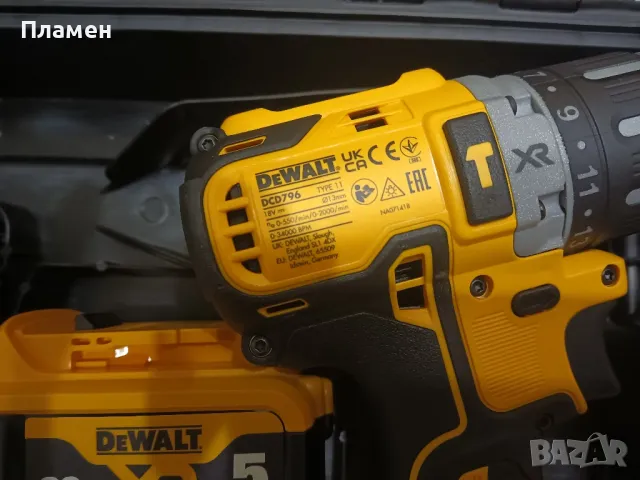 Винтоверт Dewalt DCD796p1, снимка 2 - Винтоверти - 48758617