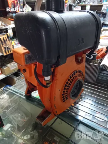 Бензинова помпа за вода , снимка 3 - Водни помпи - 49790313