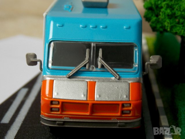 Каравана 1:43 Fleetwood Bounder 1986 на Greenlight. НОВА., снимка 5 - Колекции - 37630374