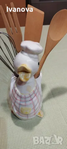 Порцеланов паток с готварски прибори