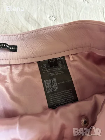 Нова пола Guess M 15 евро , снимка 2 - Поли - 56508741