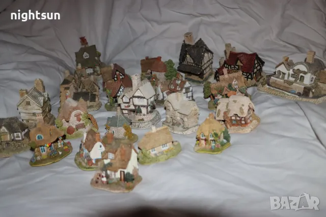Прекрасна колекция ръчно изработени английски къщички David Winter, снимка 2 - Колекции - 48169822