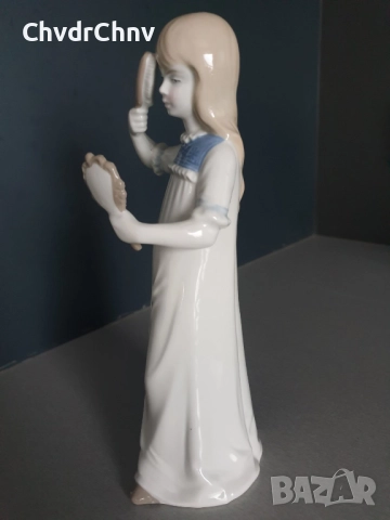 GDR Lippelsdorf статуетка 22см/ГДР стара немска порцеланова фигура на момиче с огледало и гребен, снимка 2 - Статуетки - 52496086
