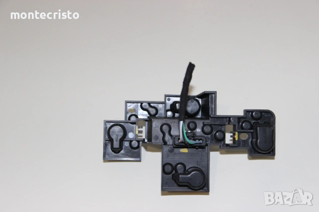 Лява платка стоп Renault Laguna III комби (2007-2015г.) ляв ламподържач Рено Лагуна, снимка 2 - Части - 53953598