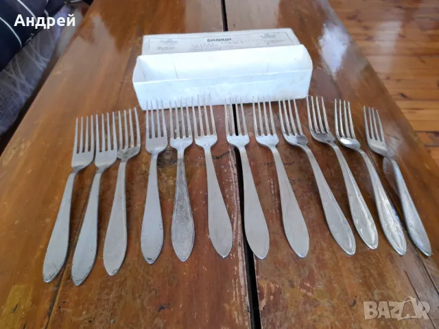 Стари калайдисани вилици, снимка 2 - Други ценни предмети - 49845408