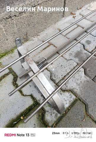 Закачалка за дрехи метална, снимка 3 - Закачалки - 52517058