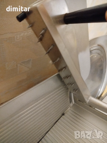 Професионална слайс машина GRAEF 300 W - 250 mm, снимка 7 - Обзавеждане за заведение - 52971543