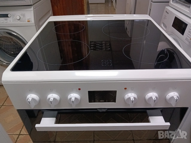 Като нова свободно стояща печка с керамичен плот Gram с две години гаранция!, снимка 5 - Печки, фурни - 53173129