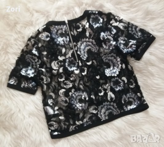 ВПЕЧАТЛЯВАЩ черен топ от тюл - целият обшит с цветя от пайети, снимка 6 - Корсети, бюстиета, топове - 42860478