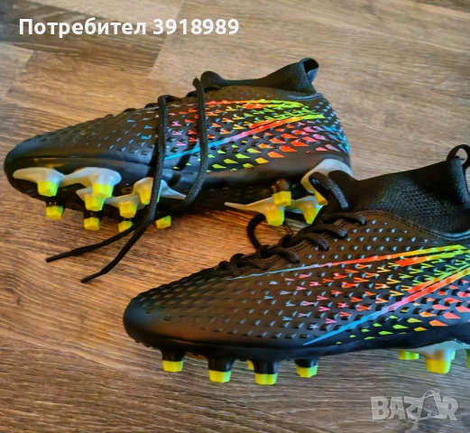 Чисто нови футболни бутонки, номер 36