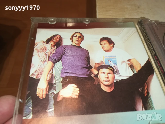 RED HOT CHILI PEPPERS CD 1208251153, снимка 12 - CD дискове - 51337996