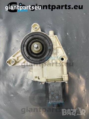 Мотор за стъклоповдигач Мерцедес Mercedes W204 , A2048200542, снимка 3 - Части - 40438688