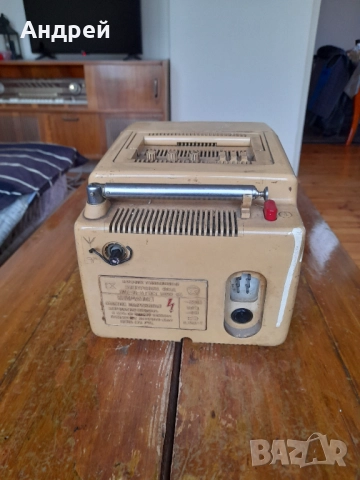 Стар телевизор Електроника 409Д, снимка 3 - Антикварни и старинни предмети - 52298130