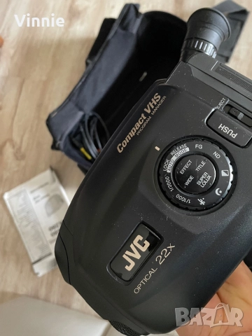 JVC VHS camera, снимка 6 - Плейъри, домашно кино, прожектори - 52343239