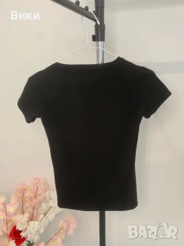 Тениска Guess размер М, подходяща S-XS, снимка 7 - Тениски - 50203314