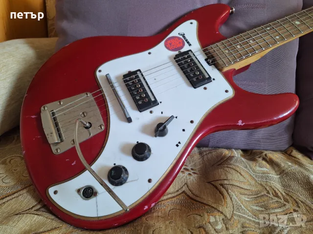 Ретро Ел.китара Йолана Стар, снимка 3 - Китари - 49139087
