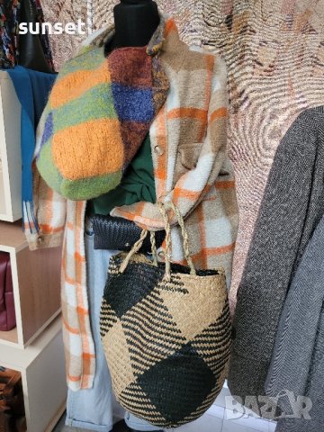  ОБЩА ЦЕНА !кошница от ратан+ плетена вълнена чанта , снимка 3 - Чанти - 44180417