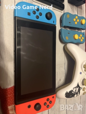 Nintendo Switch + всички аксесоари + кутия | Само РАЗМЯНА, снимка 2 - Nintendo конзоли - 56061876