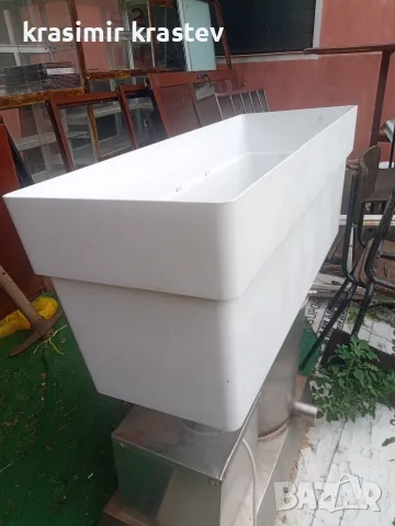 продавам саксия
