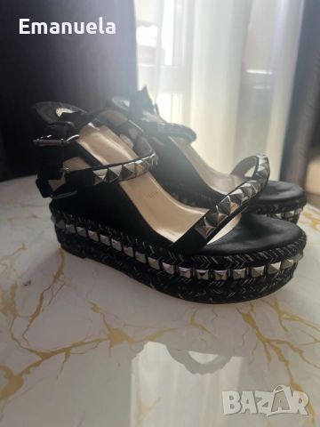 Louboutin сандали с платформа, снимка 13 - Сандали - 56202571
