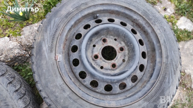 Зимни гуми Nokian с джанти Опел 13' 4х100. , снимка 5 - Гуми и джанти - 53929100