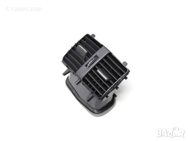 Заден централен въздуховод за Mercedes GLA X156, снимка 2 - Части - 47676943