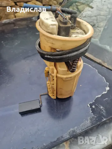 Бензинова помпа с кошницата +чисто нов горивен филтър за Ауди A3 8L 1.8 125 коня, снимка 2 - Части - 48590691