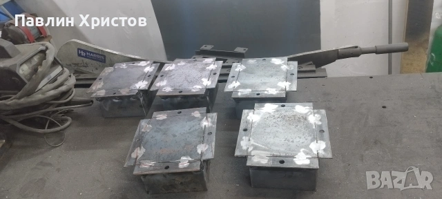 Метални основи за греди с вътрешни размери 140х160х5мм