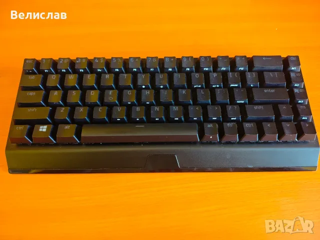 Razer BlackWidow V3 Mini Hyperspeed със зелени суичове, снимка 4 - Клавиатури и мишки - 56543755