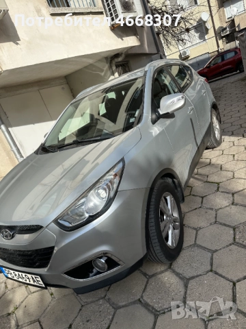 Hyundai IX35 1.7 CRDE, снимка 15 - Автомобили и джипове - 52649052