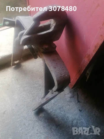 ТЕГЛИЧ ЗА ТРАТКТОР Т25