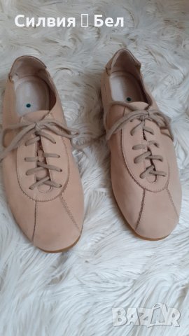 Дамски спортни обувки Bata