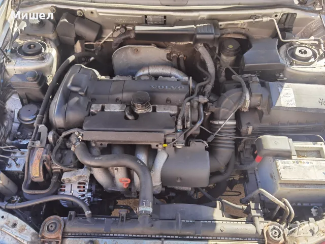 volvo v40 1.8 2002, снимка 16 - Автомобили и джипове - 56355866
