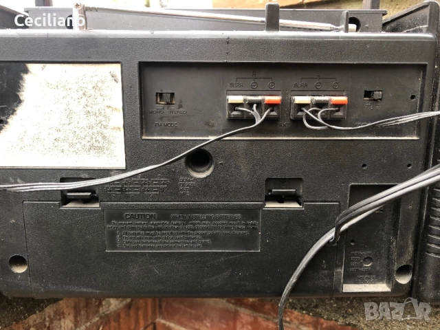Радиокасетофон Sanyo , снимка 10 - Радиокасетофони, транзистори - 52380683