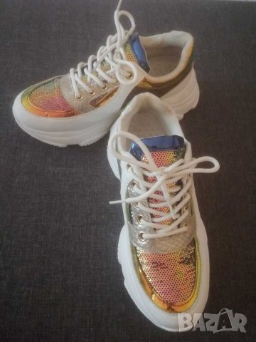 Дамски маратонки. , снимка 2 - Маратонки - 30631247