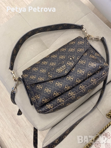 Чанти Guess, снимка 2 - Чанти - 51725509