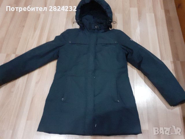 Дамско яке на CANADIENS