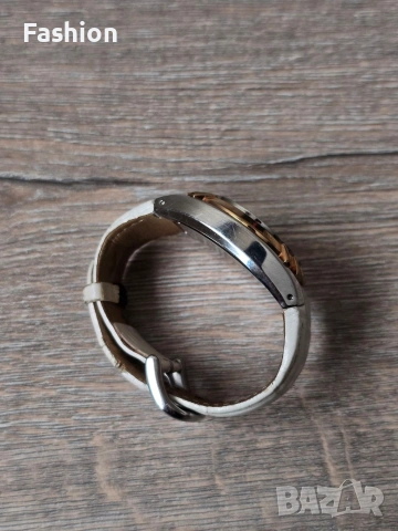 Оригинален дамски часовник VICEROY, снимка 5 - Дамски - 53322914